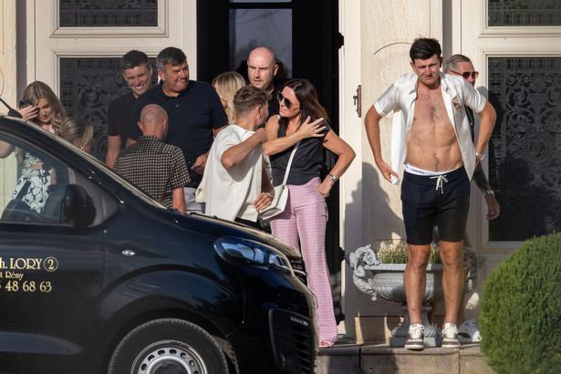 Manchester United defender arrives in France to marry childhood sweetheart