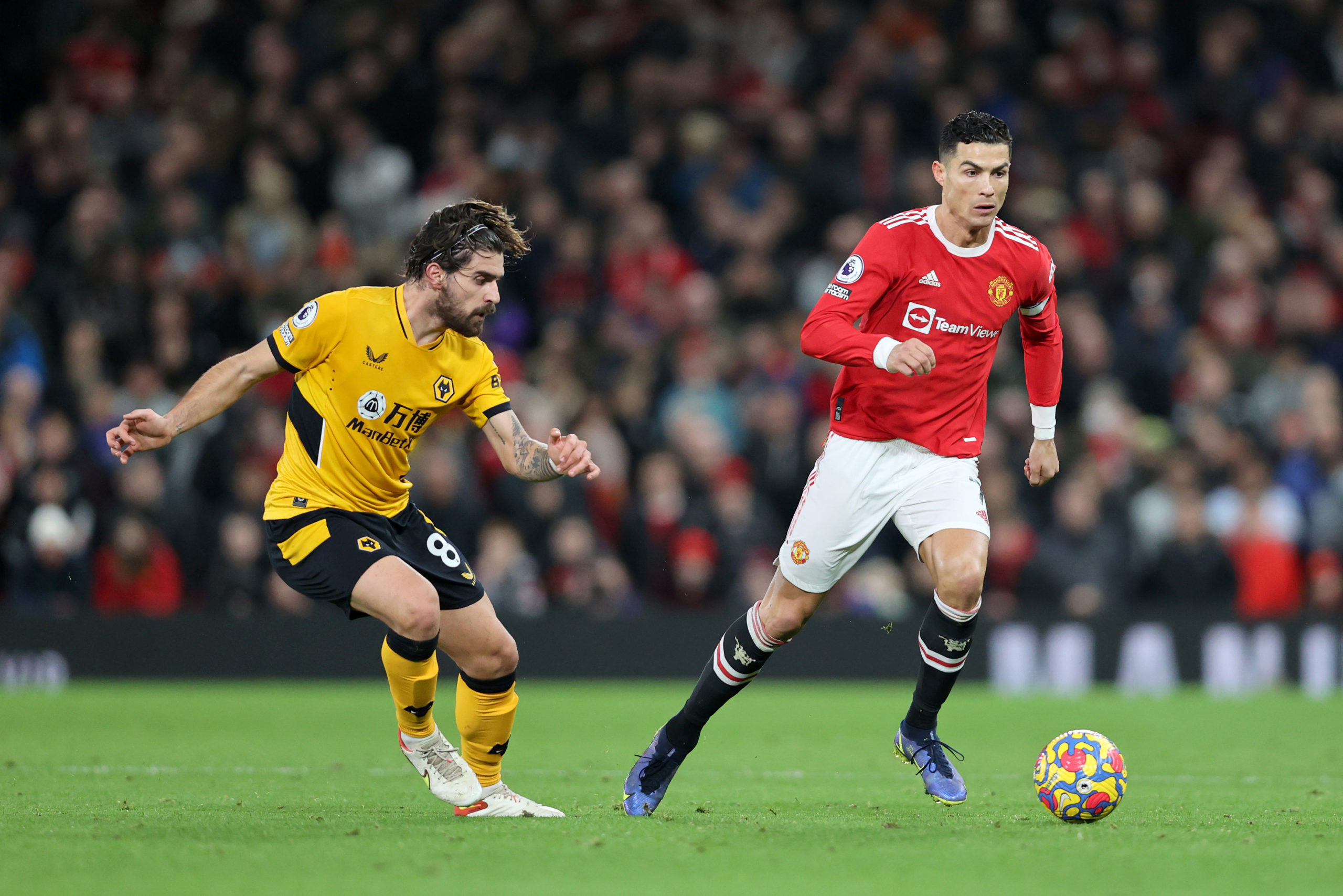       Manchester united in though battle with Barcelona to sign wolves super midfielder