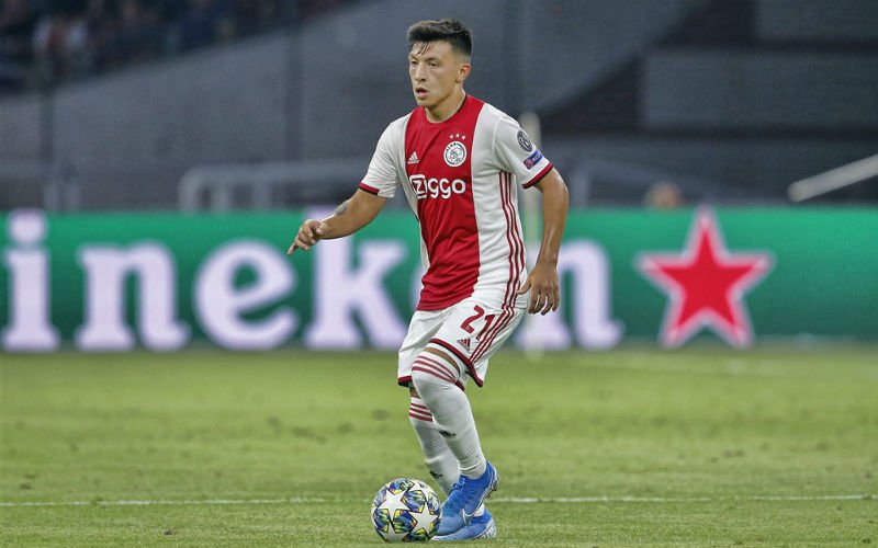                 Manchester United secure second signing as Ajax bans player from training